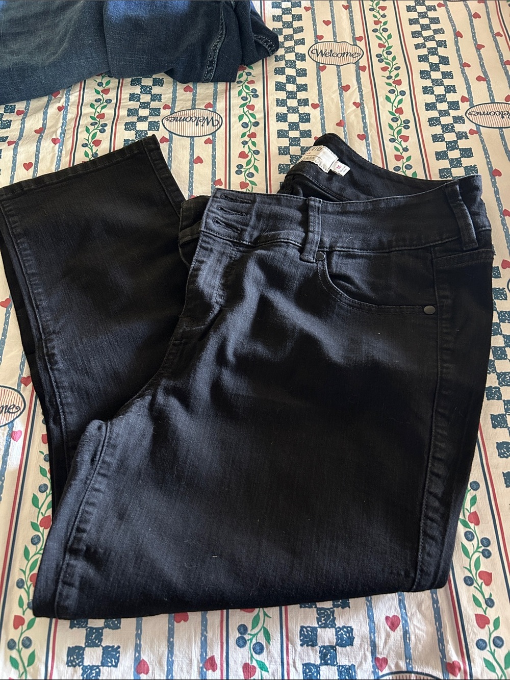 Torrid Black Jegging Crop